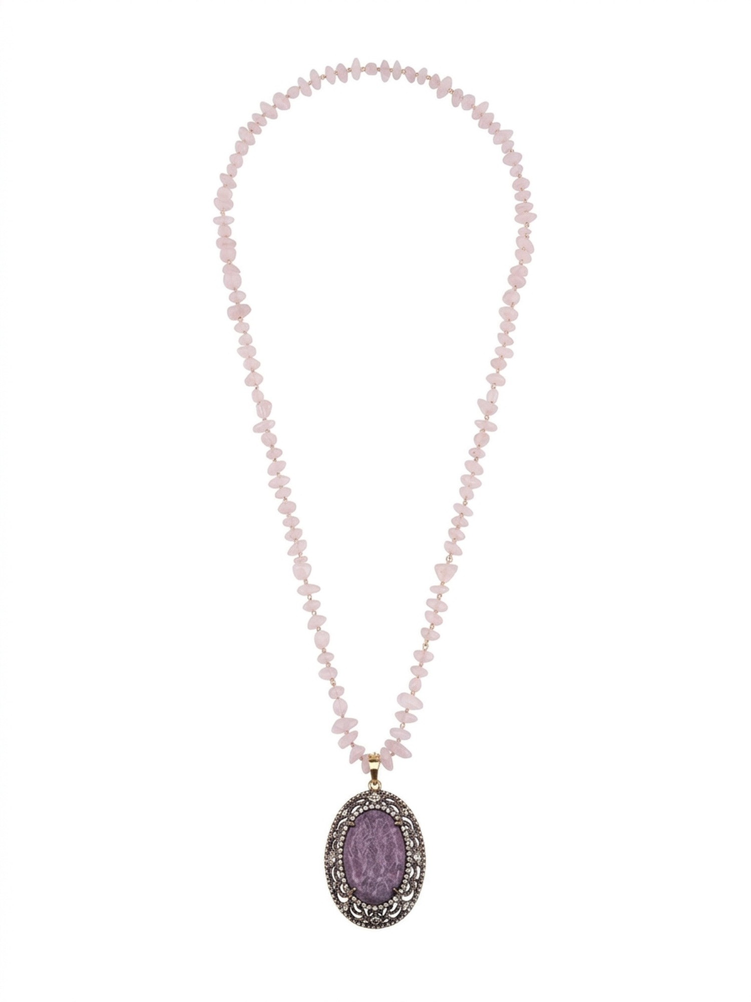 Collar de cuentas rosas con medallón ovalado